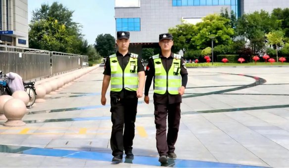 <strong>¾ÿһ݈(jin)</strong>